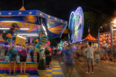 En büyük toplama Minnesota Minnesota eyalet fuarında olduğunu ve iki ot döneminde milyonlarca insan katılmak.