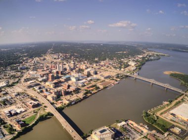 Peoria Şehri, Illinois Yazın Aerial View tarafından izleniyor
