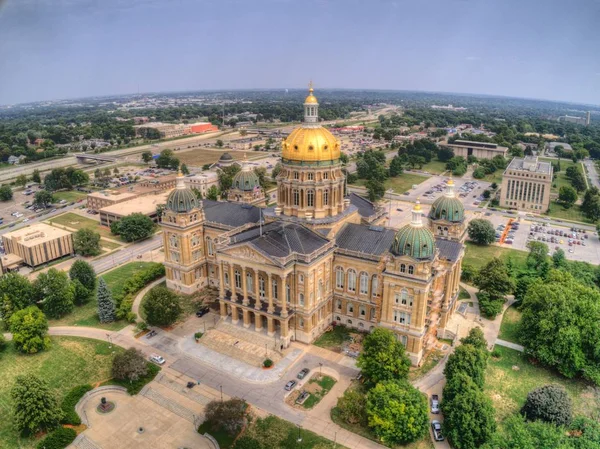 Des Moines Ist Das Städtische Kapitol Des Ländlichen Bundesstaates Iowa — Stockfoto