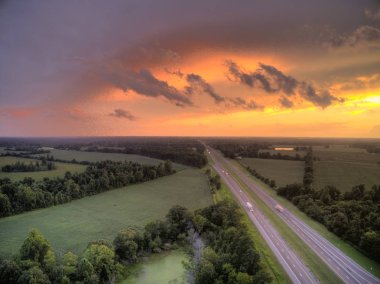 Tennessee 'de Bir Yaz Günbatımının Hava Görüntüsü