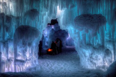Kardan ve buzdan kaleler Minnesota 'da bir kış geleneğidir.