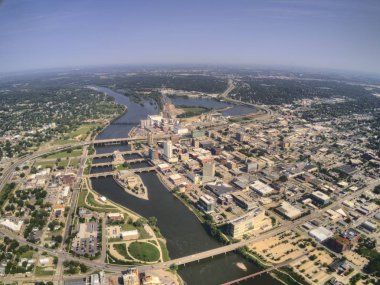 Yaz boyunca Cedar Rapids, Iowa 'nın Hava Görüntüsü