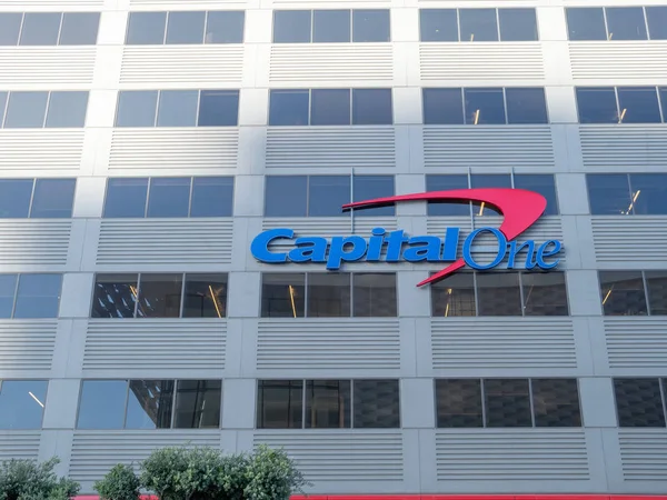 San Francisco Mayo 2018 Capitalone Compañía Financiera Tarjetas Crédito Oficina — Foto de Stock