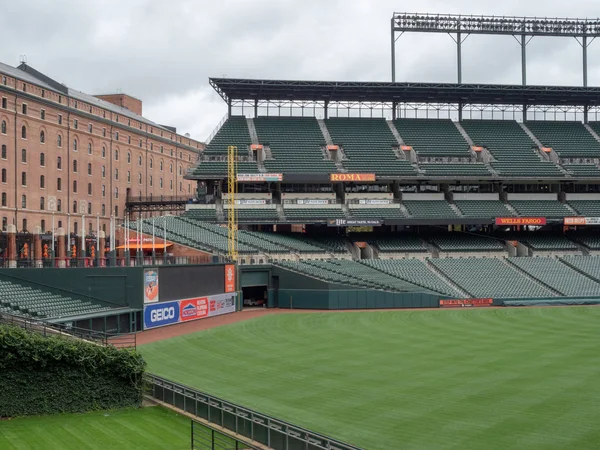 Camden Yards, estadio de los Orioles de Baltimore, vacío en la temporada baja — Foto de Stock