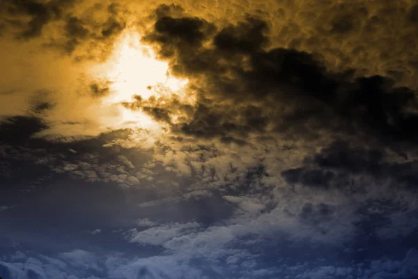 Den Globala Uppvärmningen Himlen Mörkt Moln Skulle Regn Och Regnstorm — Stockfoto