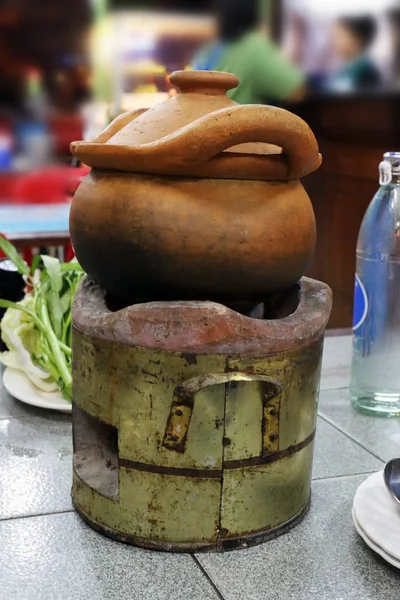 Agyag Edények Élelmiszer Thai Ázsiában Dip Lehajló Pot Régi Kandalló — Stock Fotó