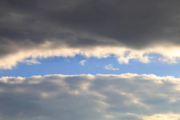 Céu Céu Com Luz Solar Nuvem Escuro Céu Nascer Sol — Fotografia de Stock