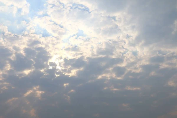 Céu Escuro Nuvem Luz Sol Poluição Céu — Fotografia de Stock