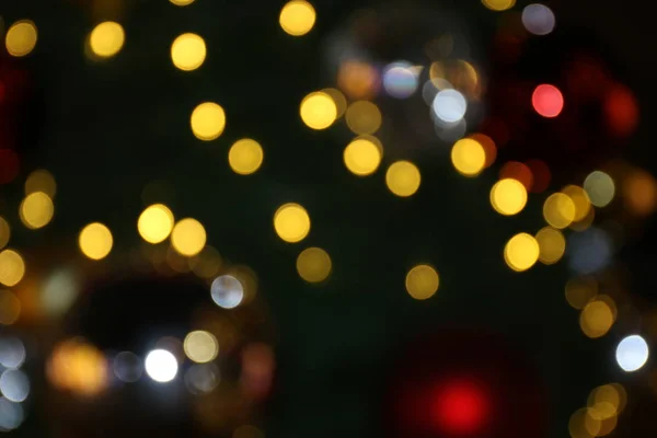 博凯背景五颜六色的圣诞快乐 新年快乐博凯在夜间的照明闪耀在晚上的背景 博凯闪闪发光 闪闪发光的壁纸 — 图库照片