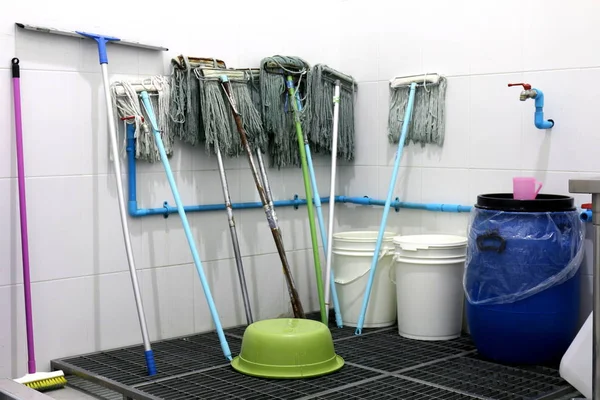 Mop Tároló Terület Tisztító Berendezés Mop Eszköz Szobalány Mop — Stock Fotó