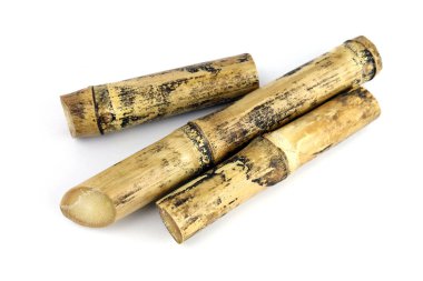 Beyaz arka plan şeker kamışı şeker kamışı şeker kamışı, şeker kamışı yığın, yanık, baston, parçası izole