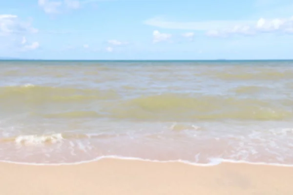 模糊的海和天空软或海浪背景海滩 — 图库照片
