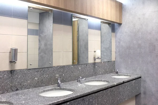 Glass Bathroom Wash Basin Glass Bathroom Lavatory Sink Bathroom — Stock Photo, Image