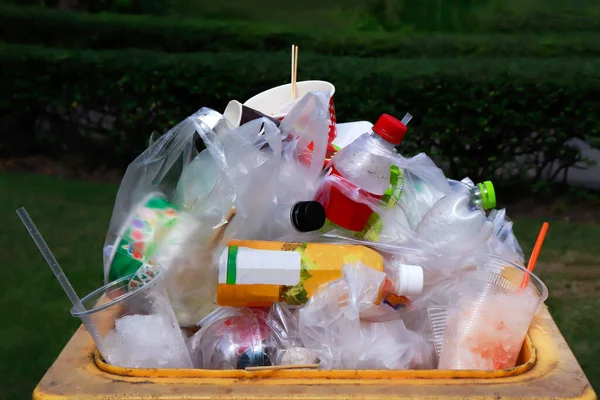 Odpady Plastikowe Dużo Śmieci Śmietniku — Zdjęcie stockowe