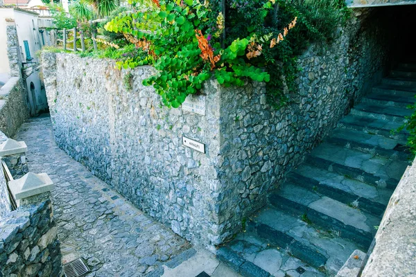 Antico Cartello Stradale Angolo Ravello Che Indica Direzione Amalfi Provincia — Foto Stock