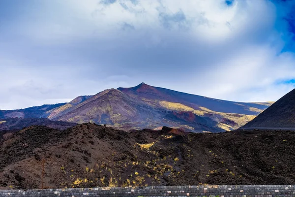 Etna Parque Nacional Paisaje Catania Sicilia Peligro Montañas Volcánicas Del —  Fotos de Stock