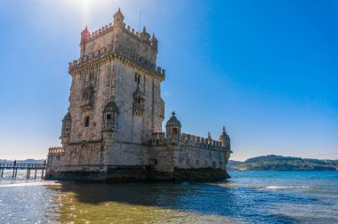 Güneşli bir günde Belem Kulesi, Lizbon