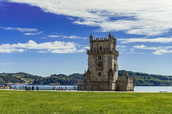 Portugal en la Torre Belem en el río Tajo . — Foto de Stock