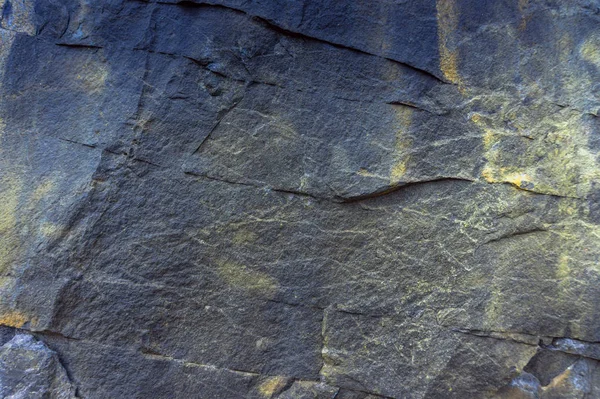 Cierra las rocas. Textura y fondo de piedra oscura — Foto de Stock