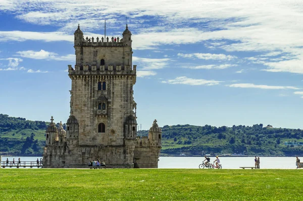Belem Tower es una torre fortificada en Lisboa — Foto de Stock