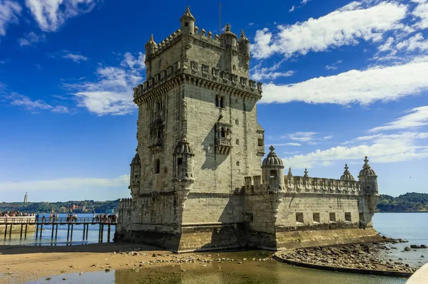 Torre Belem a orillas del río Tejo en Lisboa — Foto de Stock