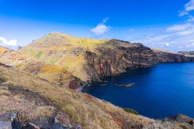 Madeira adası okyanus ve dağlar manzara, San Lorenco pelerin