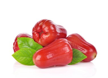  gül elması beyaz arkaplanda izole