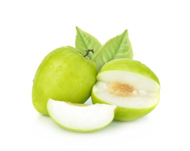 Taze Jujube ve olgun jujube ve yaprak jujubisi beyaz arka planda izole edilmiş.