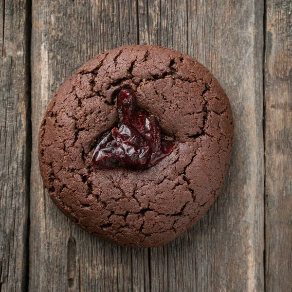 Biscuits Chocolat Faits Maison Avec Canneberge Sur Vieux Fond Bois — Photo