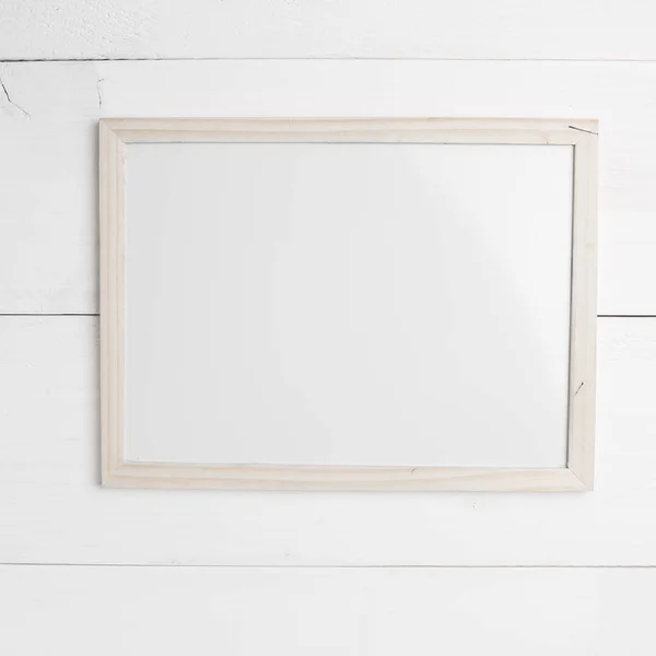 Kleine Lege Houten Frame Witte Houten Achtergrond — Stockfoto