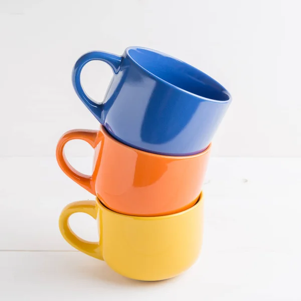 Farbig Gestapelte Kaffee Oder Teetassen — Stockfoto