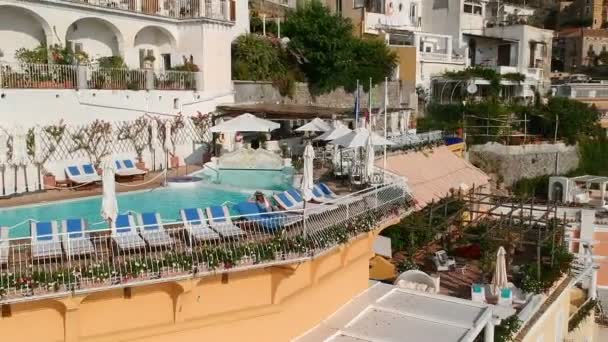 Widok Powiększeniu Antenowe Inny Kąt Resort Miasta Positano Włochy Turystycznych — Wideo stockowe