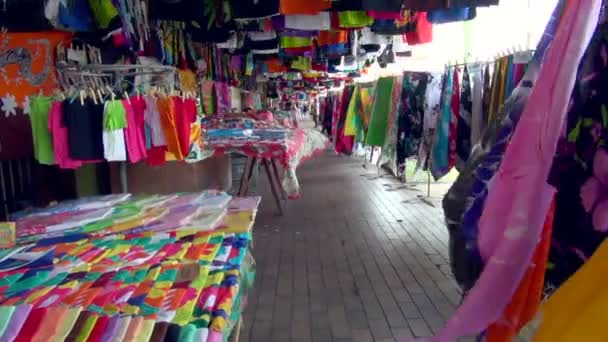 Bazar Vestuário Tecido Colorido Papeete Taiti Papeete Polinésia Francesa — Vídeo de Stock