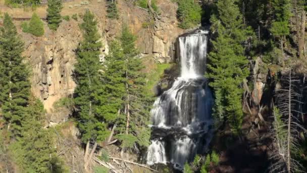 Waterval Udine Falls Yellowstone Park — Stockvideo