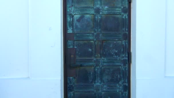 旧式な鋳鉄のドアの静止ショット カリフォルニア州 アメリカ合衆国ロサンゼルス — ストック動画