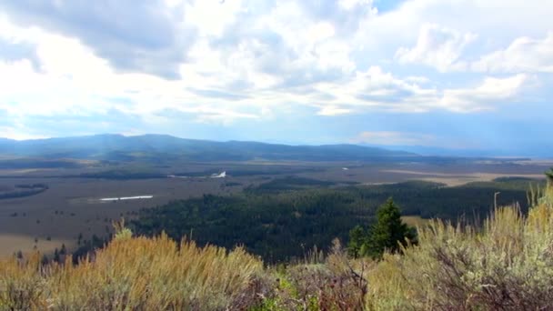 Panning Από Όμορφη Grand Teton Εθνικό Πάρκο Κοιλάδα — Αρχείο Βίντεο