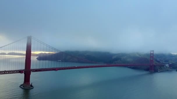 Aeronáutica Incrível Área Verde Que Rodeia Pacífica Ponte Golden Gate — Vídeo de Stock