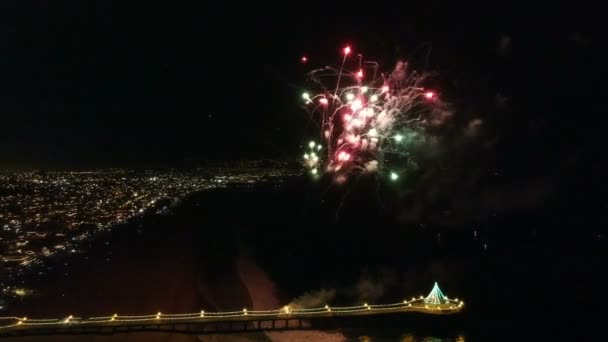 Légi Felvétel Óriás Tűzijáték Város Fényei — Stock videók