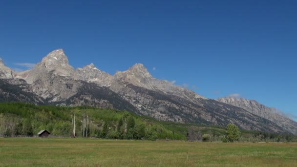 Direita Para Esquerda Lento Panning Vista Tirar Fôlego Grand Teton — Vídeo de Stock