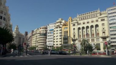 Güzel Valencia şehir İspanya meşgul karşıya insanlar