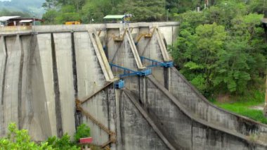 Kapatılmasını Arenal gölde Arenal Barajı yan görünüm. 