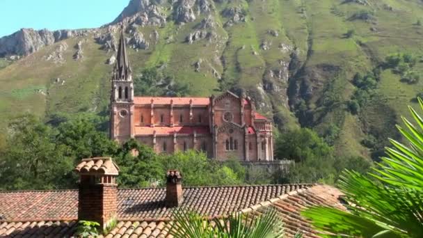 Zoom Chiesa Santa Maria Vittoria Sotto Sole Con Natura Intorno — Video Stock