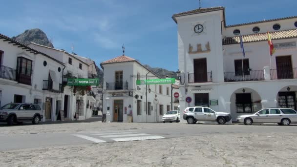 Street View Old Village Biały Grazalema Hiszpanii Pod Gorącym Słońcem — Wideo stockowe