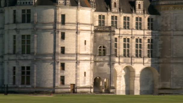 Pan Izquierda Derecha Hermosa Gran Ade Del Castillo Chambord Francia — Vídeo de stock