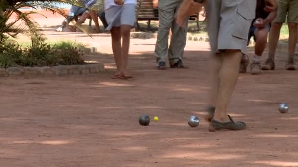 Genieten Van Zilver Ballen Rollen Een Spel Van Tanque Cote — Stockvideo