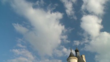 Pan aşağı: Zarif ve güzel SK? Chateau de Chenonceau Fransa açık bir günde ade