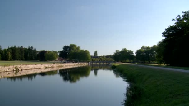 Ampla Chateau Chambord Vista Completa Com Estrada Ponte Área — Vídeo de Stock