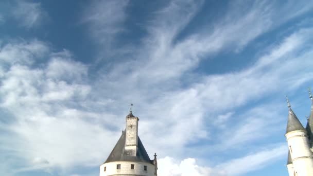 Pan Emocionante Embarque Remo Debajo Del Hermoso Castillo Chenonceau Francia — Vídeos de Stock