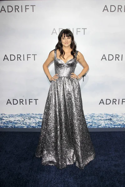 Los Angeles - 23 Mayıs: Shailene Woodley, Regal La 