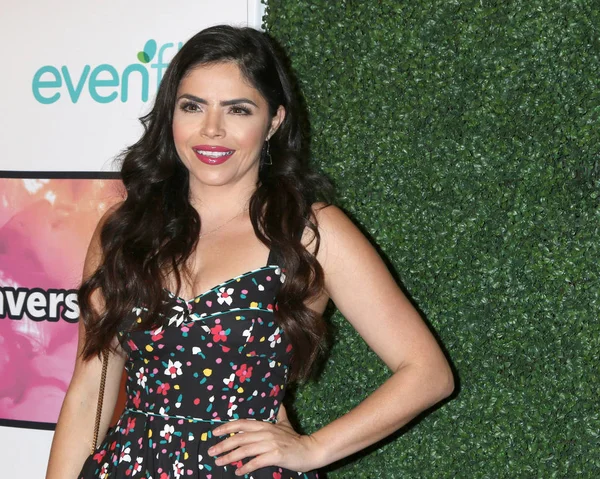 Los Angeles - 10 Mayıs: Yarel Ramos, Los Angeles, Ca üzerinde 10 Mayıs 2018 Yardbird küresel hediye Vakfı ABD kadınların güçlendirilmesi yemekte